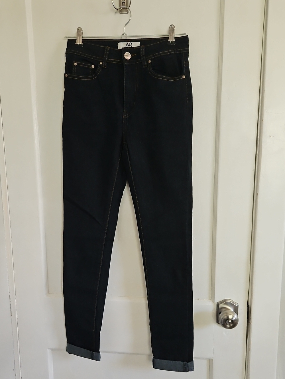AQ Skinny Jeans in Dark Indigo